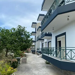 https://outdoor-villa.albaniahotels.org